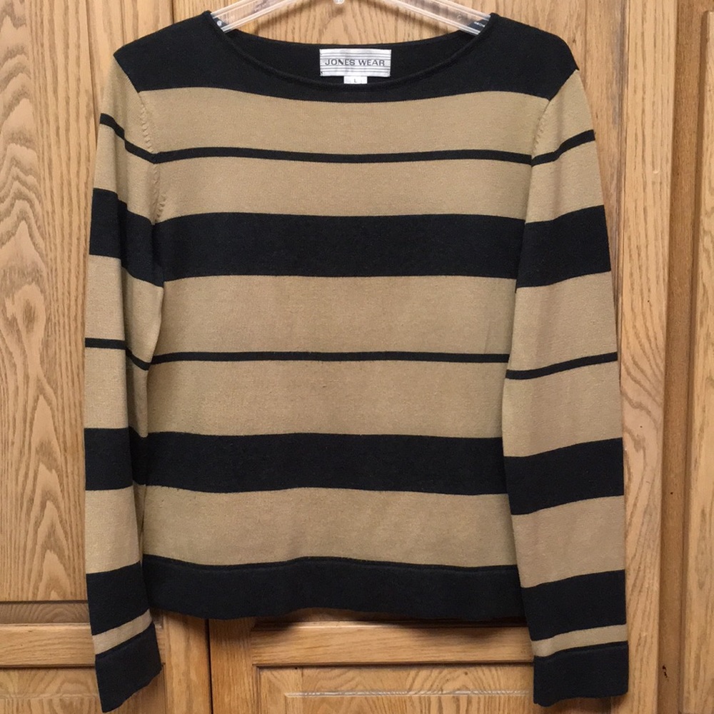 Jones Wear Knit Top